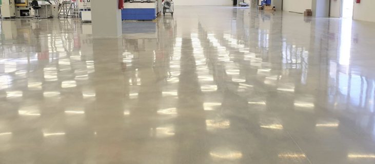 trattamento ai silicati di litio per pavimenti in cemento